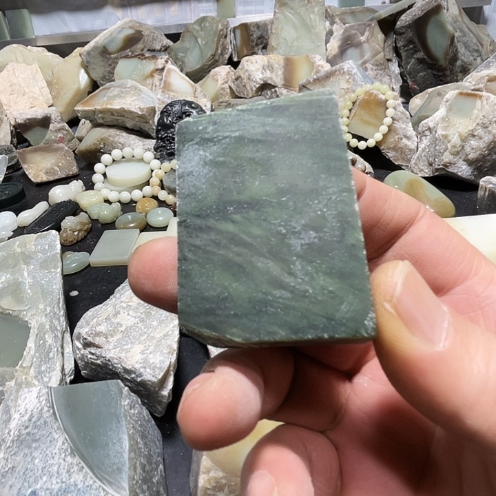 十***月和田玉（糖玉）未镶嵌把件