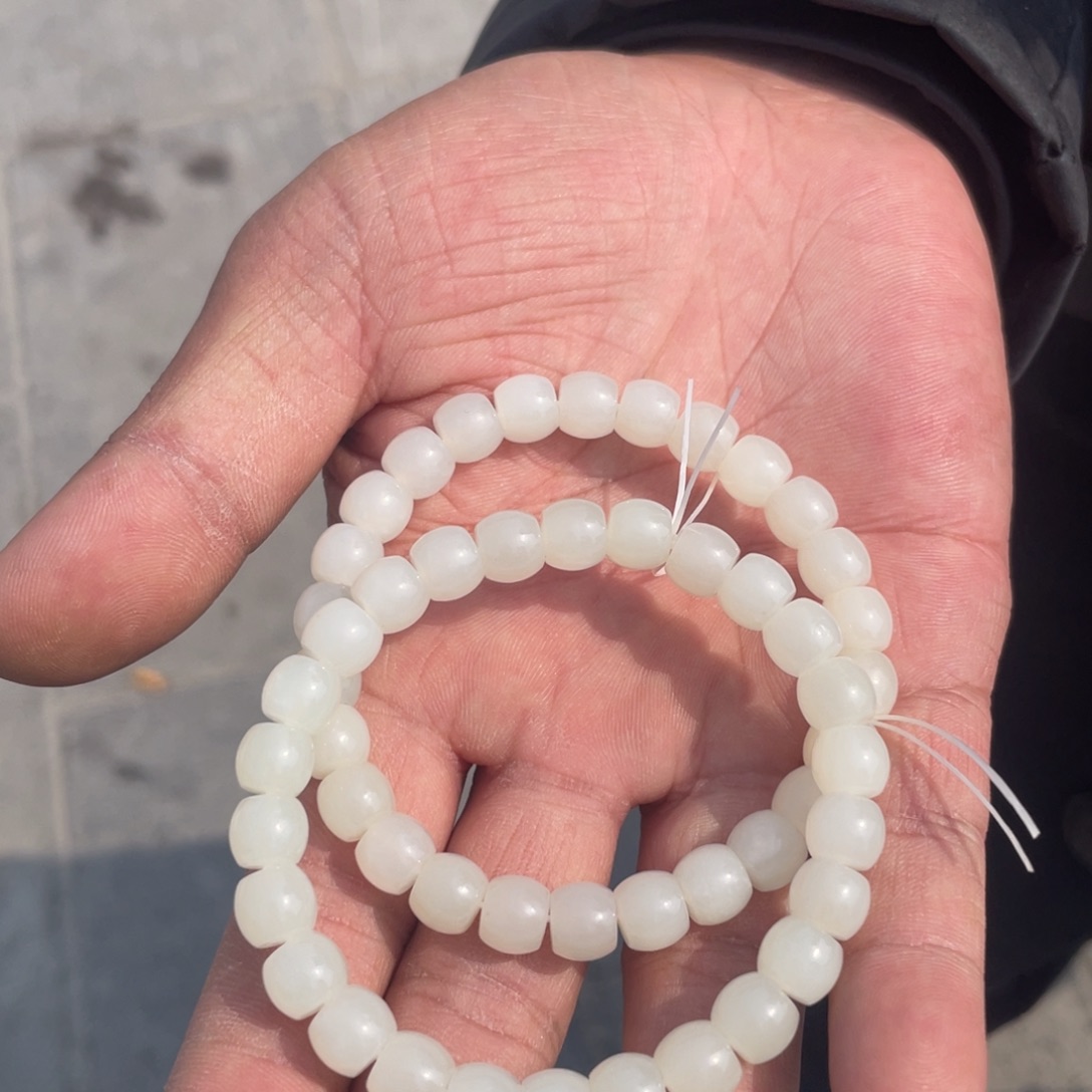 和田玉颈饰未镶嵌多样性发货，发其一