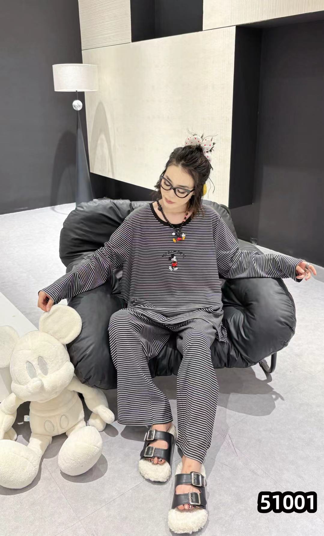 胖嘻哈秋季新款宽松时尚休闲条纹针织图大码套装51001