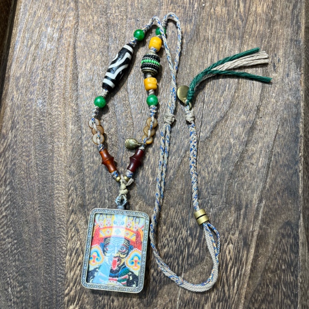 0938-扎基拉姆手绘唐卡吊坠