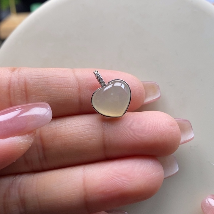 翡翠吊坠(不含链)18K金镶嵌翡翠冰黄爱心吊坠