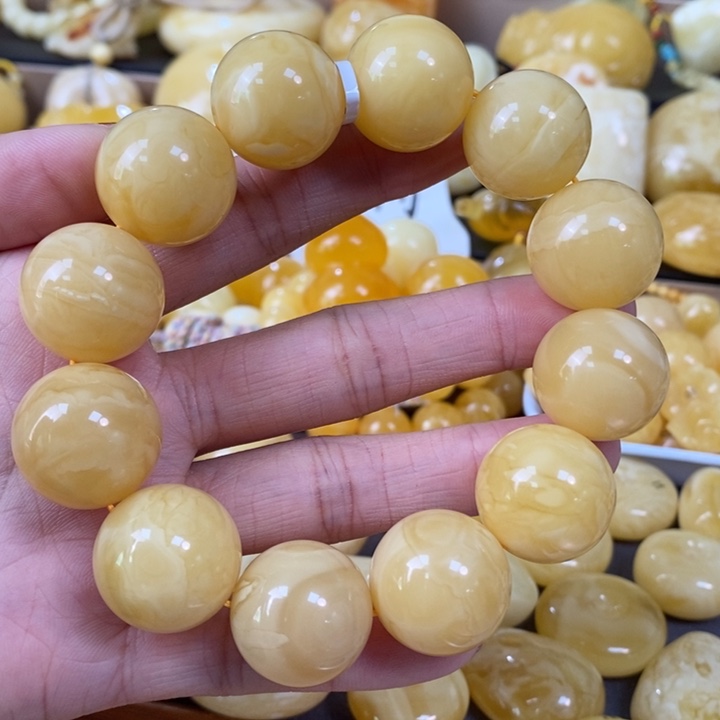 琥珀颈饰未镶嵌单圈