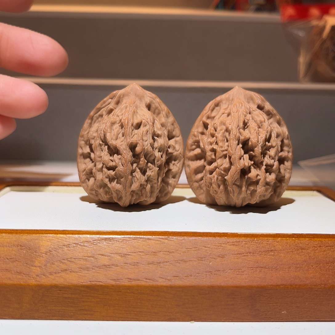 文玩核桃吊坠38精品小麦虎，粗筋厚棱……