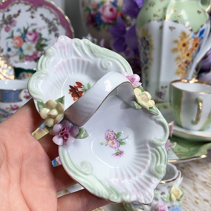 瓷片摆件摆件，，摆件，，摆件。摆件摆件