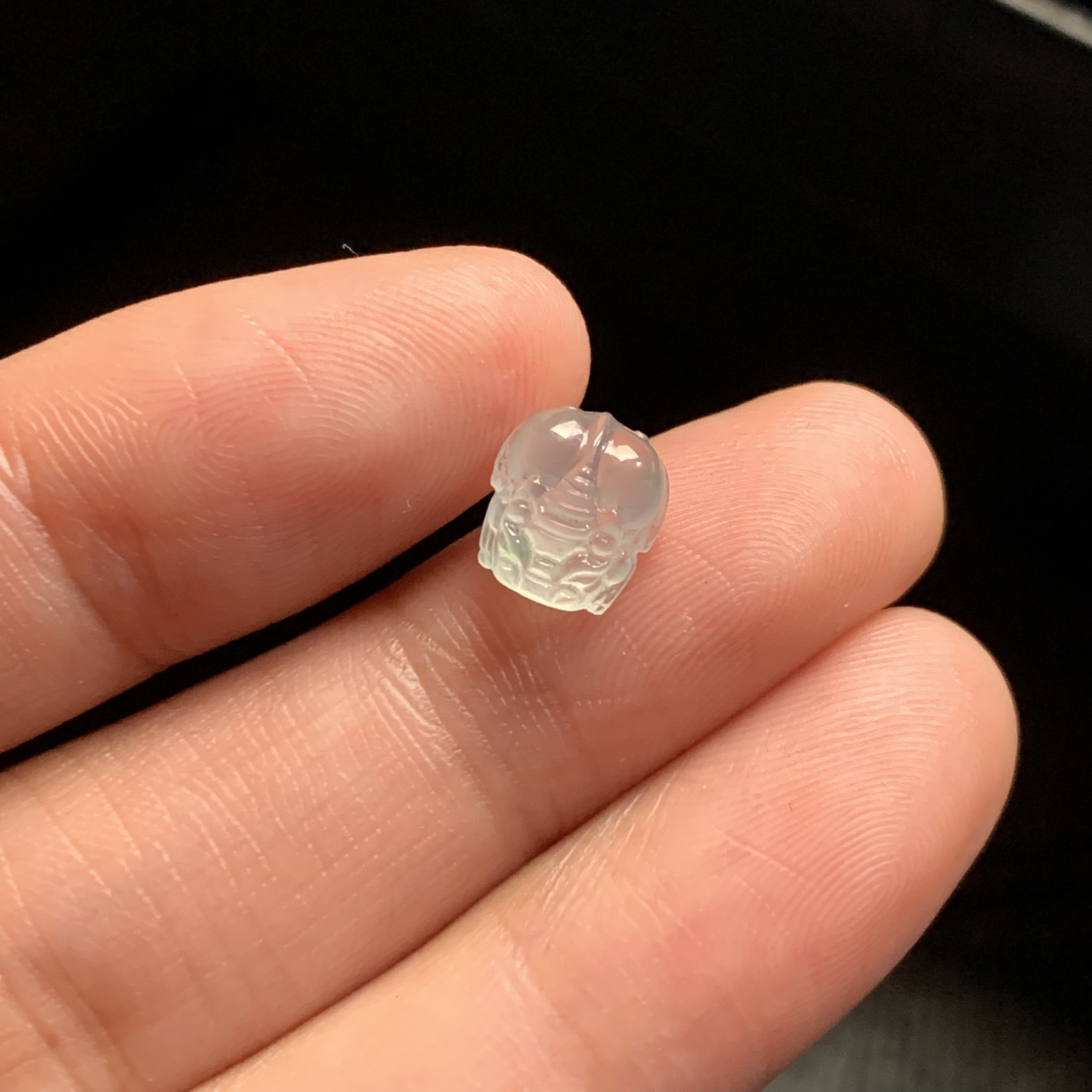 天然翡翠小貔貅飘色花一刀切8.1/7.1:3.7