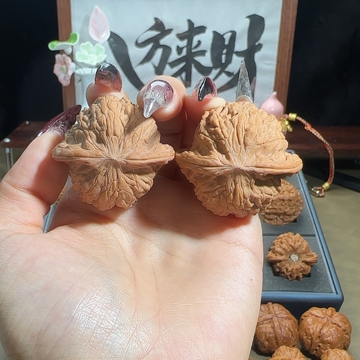 雨***晰吊坠文玩核桃磨盘 四座楼