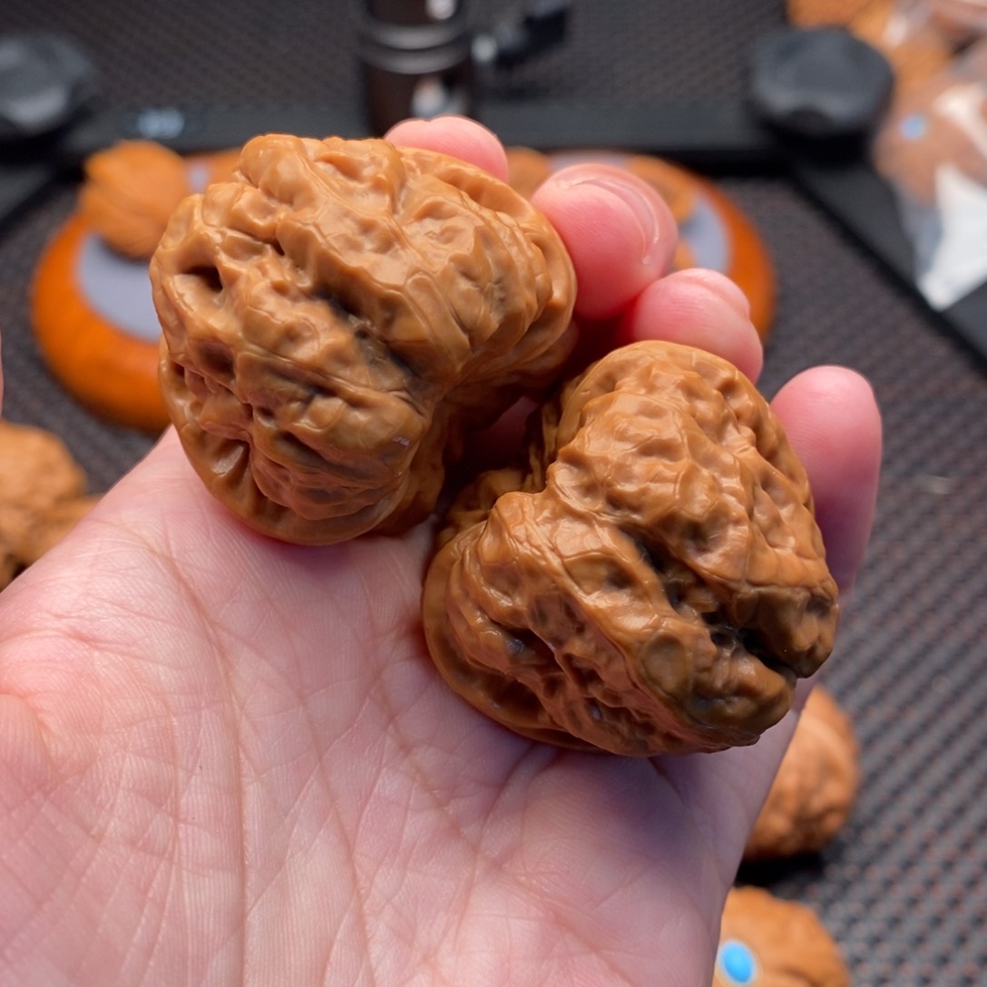 文玩核桃吊坠39开背蛙