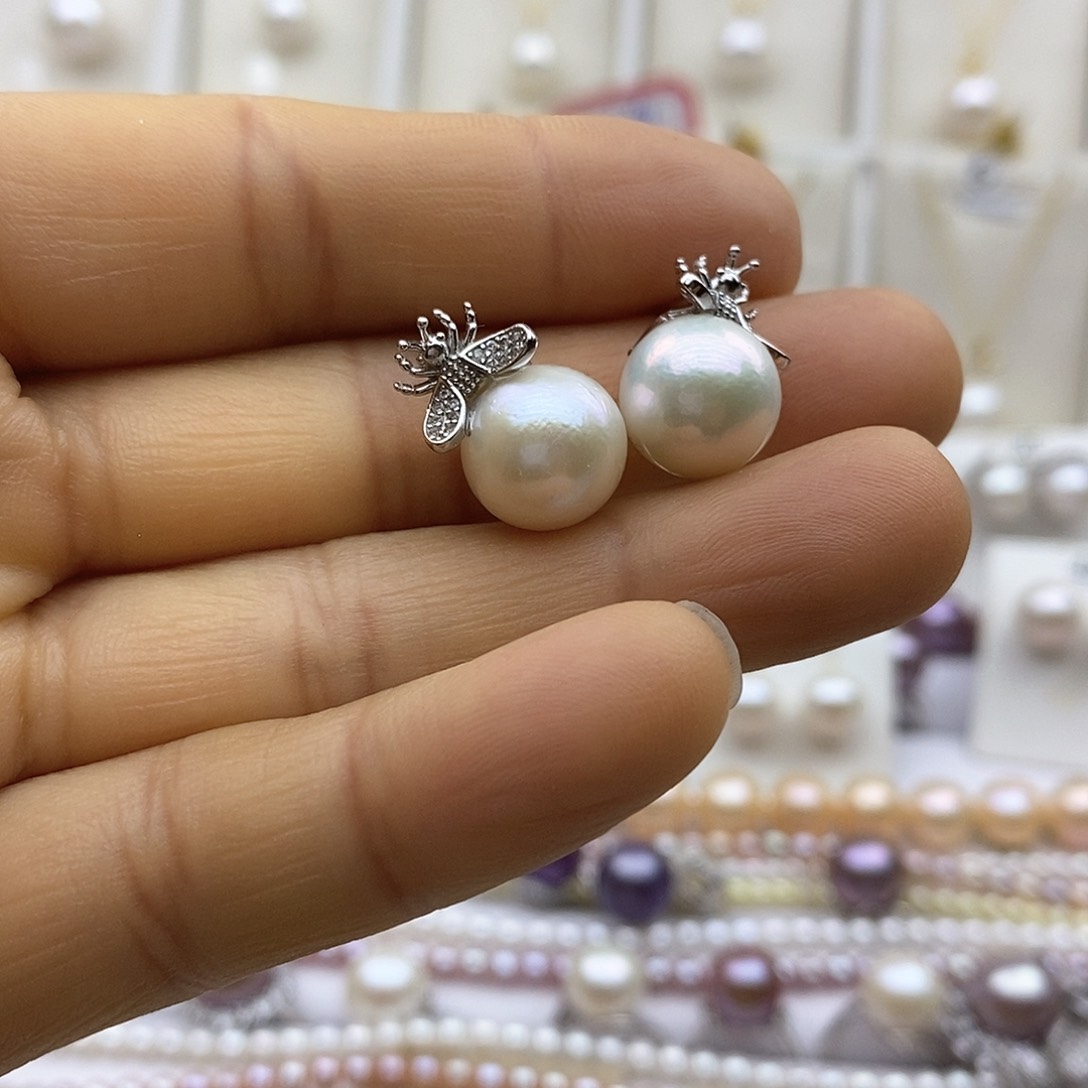 淡水珍珠吊坠(赠链)银S925镶嵌