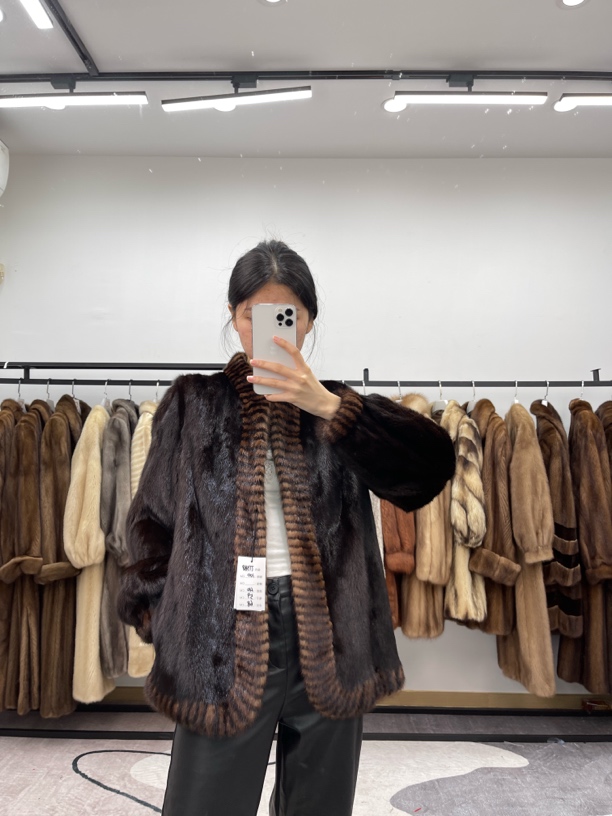Tt388黑咖色中古进口水貂毛外套，肩宽40胸围100衣长68袖长59