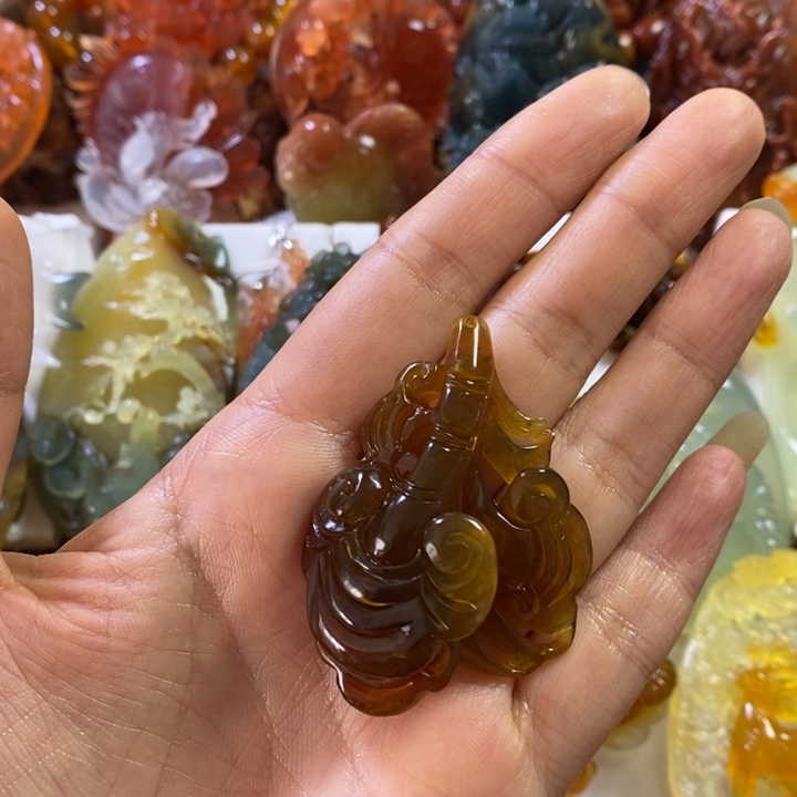 蛇纹石玉未镶嵌颈饰