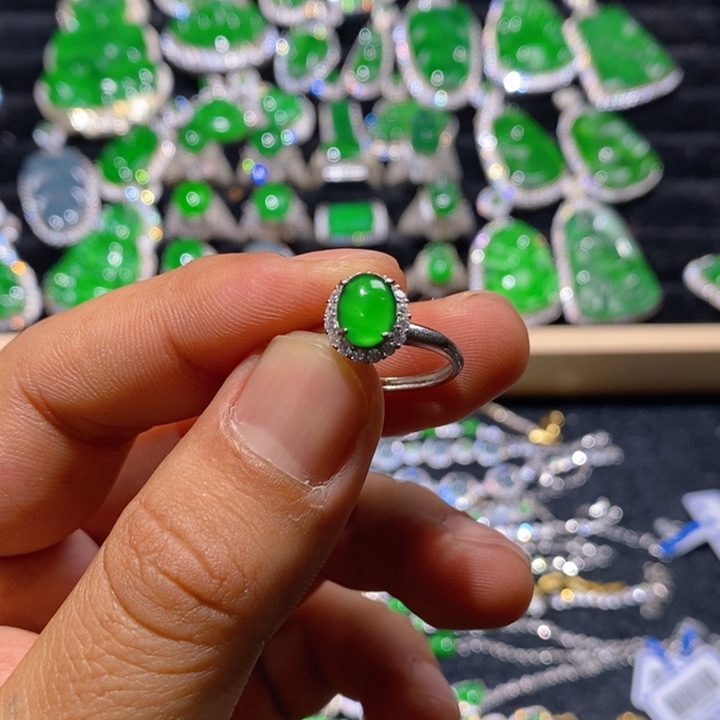 翡翠戒指银S925镶嵌天然A货翡翠