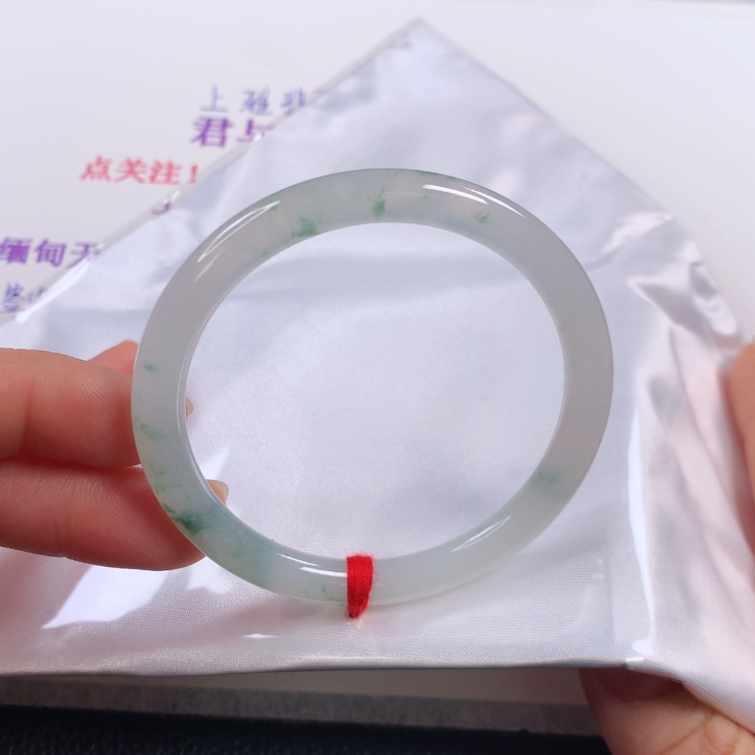 未镶嵌手镯翡翠 圆条272冰飘绿花