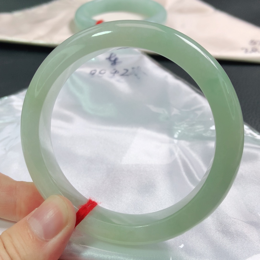 翡翠手镯未镶嵌0042号