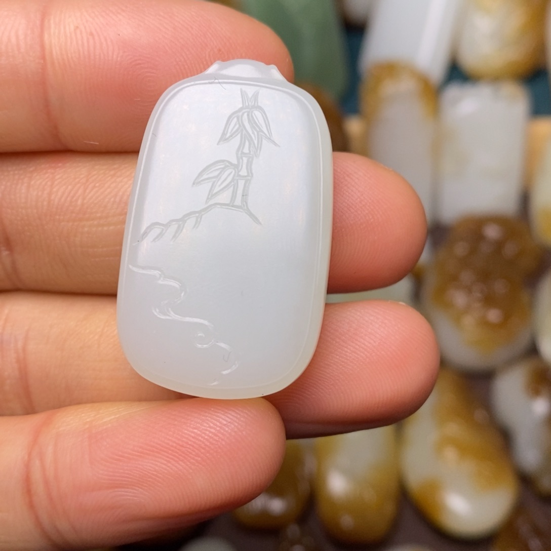 和田玉吊坠(不含链)未镶嵌