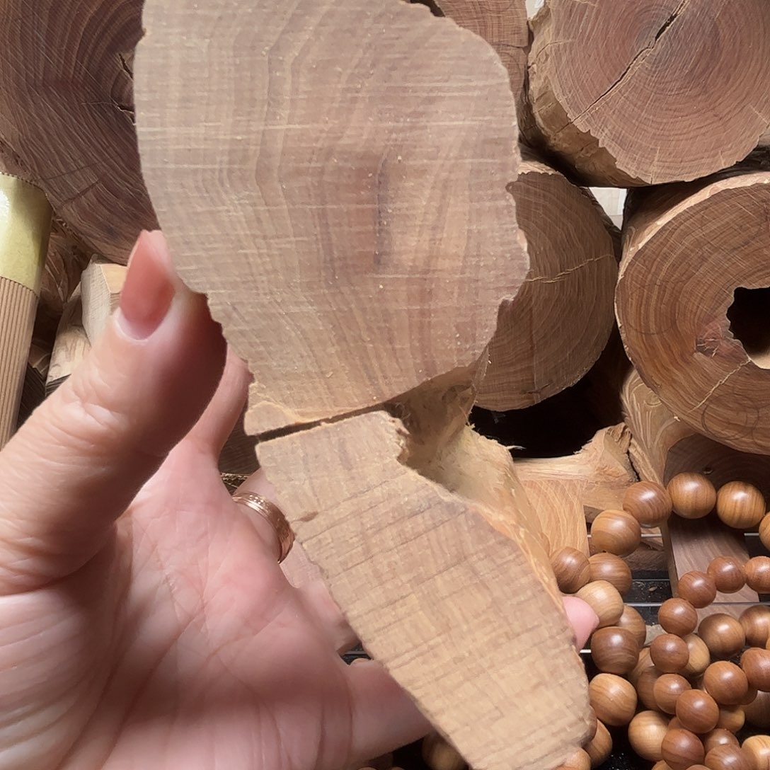 周***勒手串/手链檀香木定制原木339克