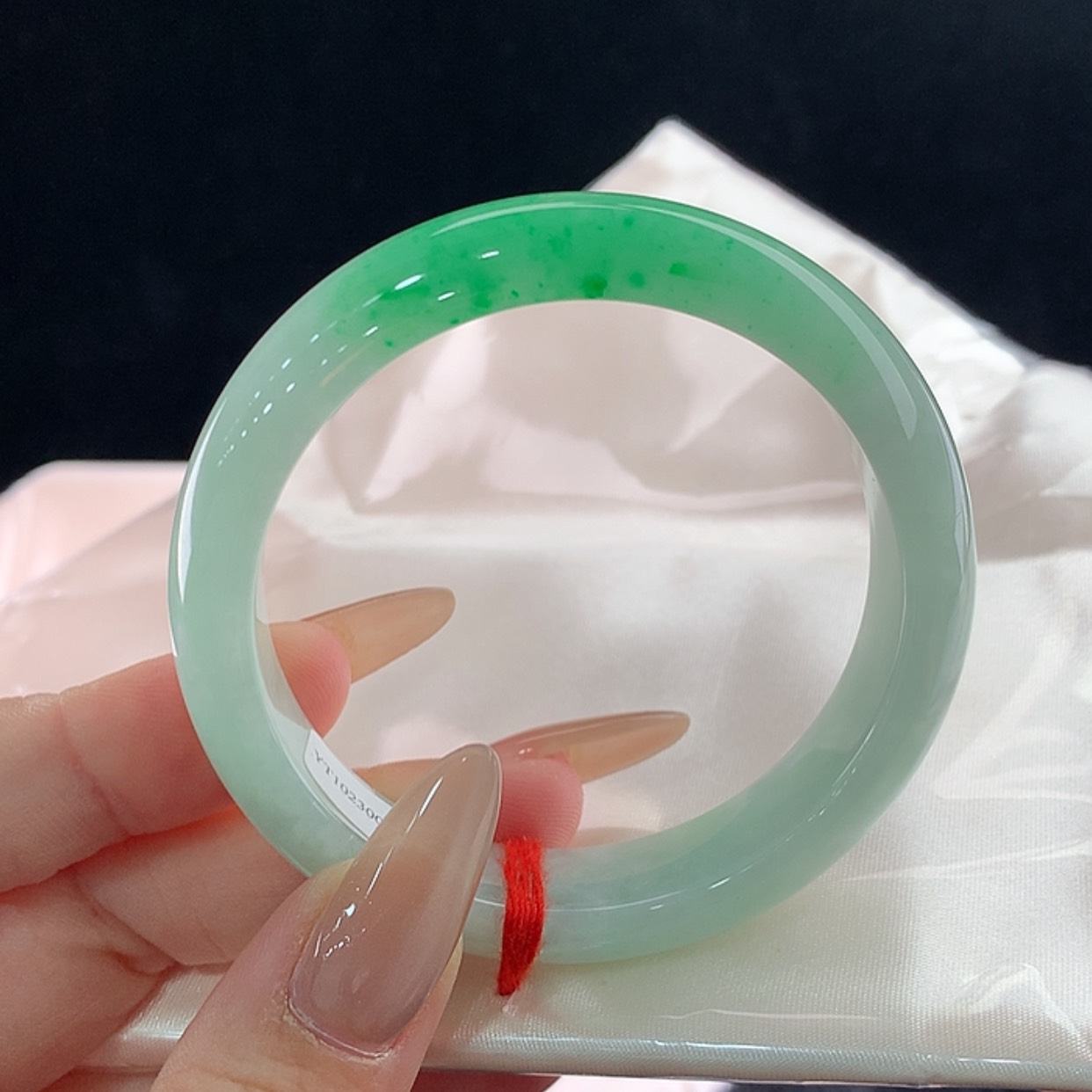 【闪购商品】未镶嵌手镯翡翠52/53