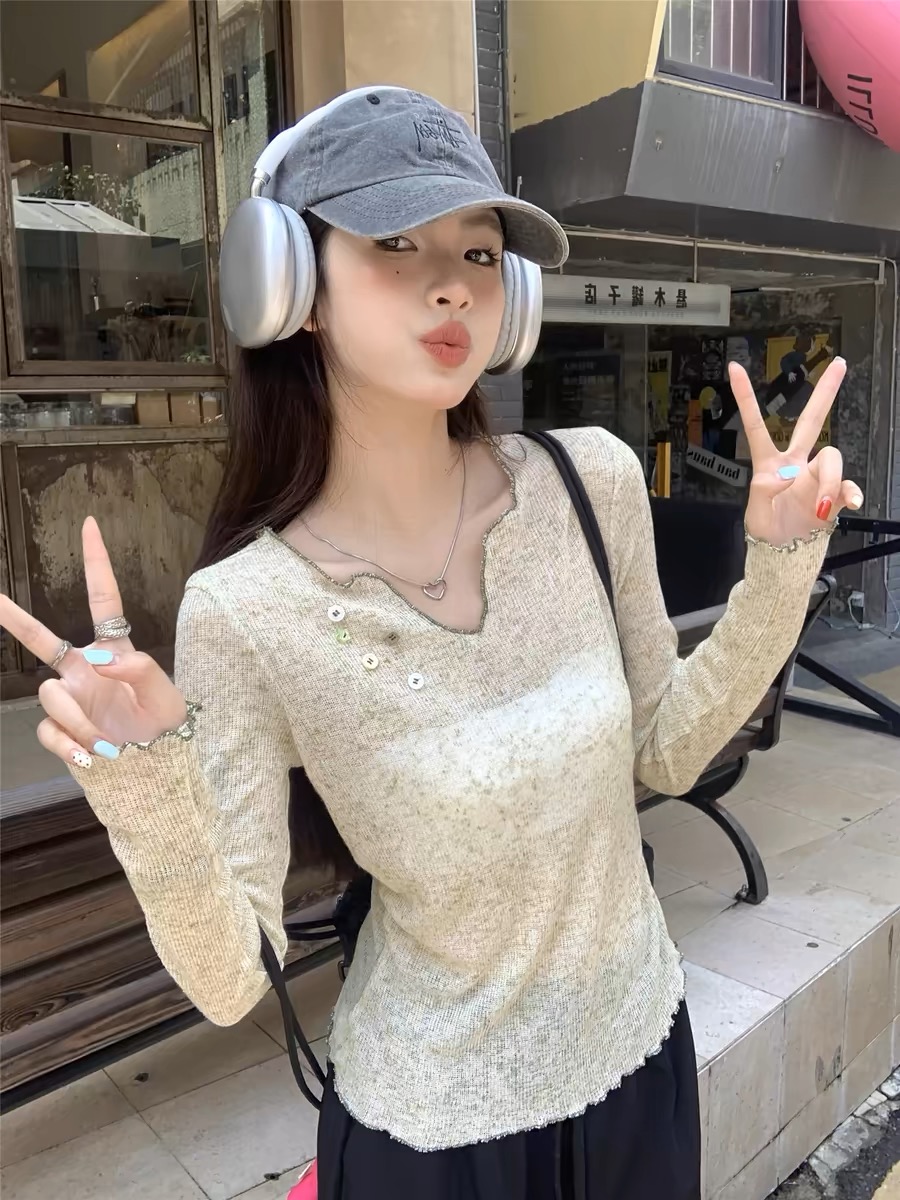 【长袖女装400—600】长袖T恤女秋冬打底东大门内搭修身显瘦百搭上衣