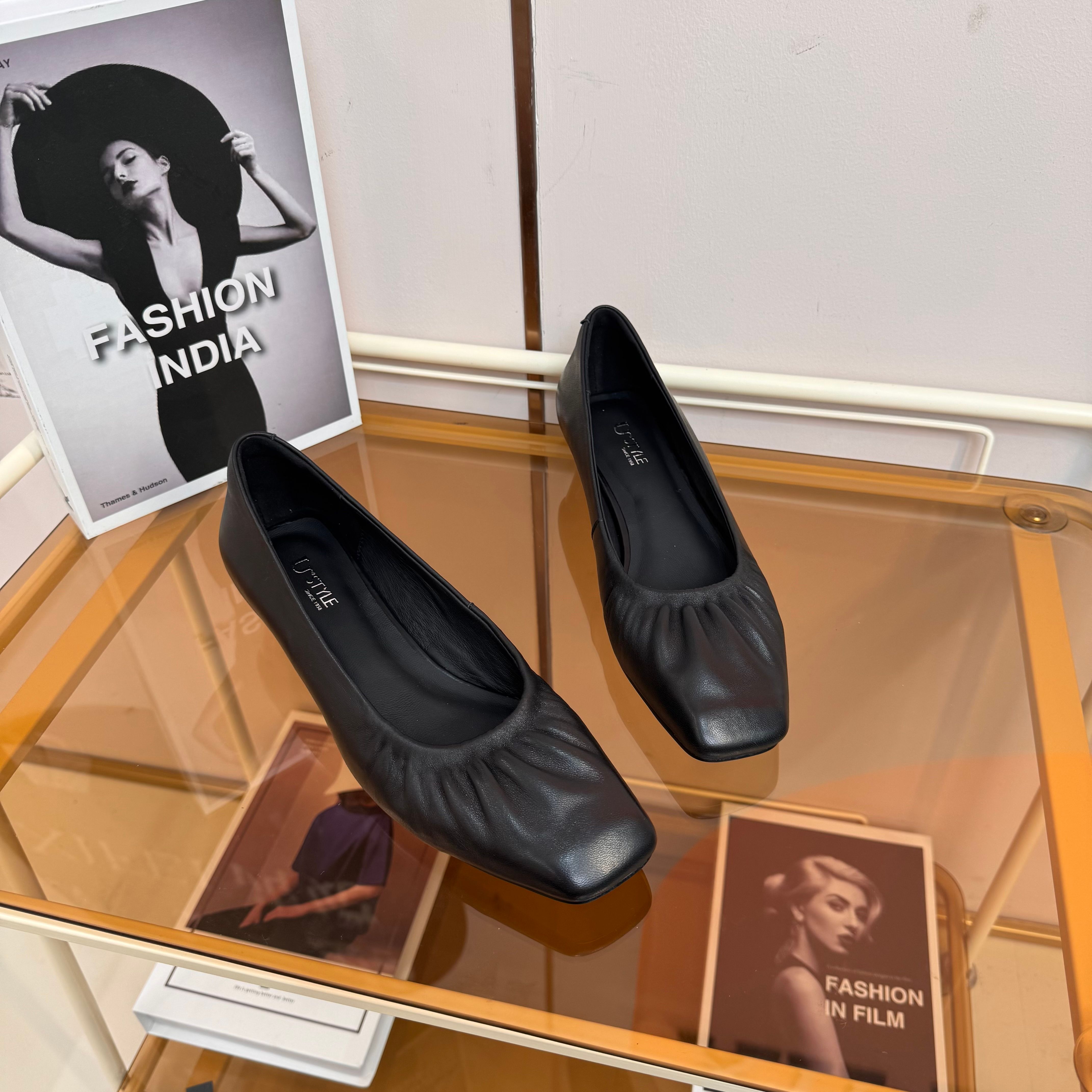 Chic Pa联名轻奢高定3CM/羊皮复古简约风时尚百搭单鞋D26055