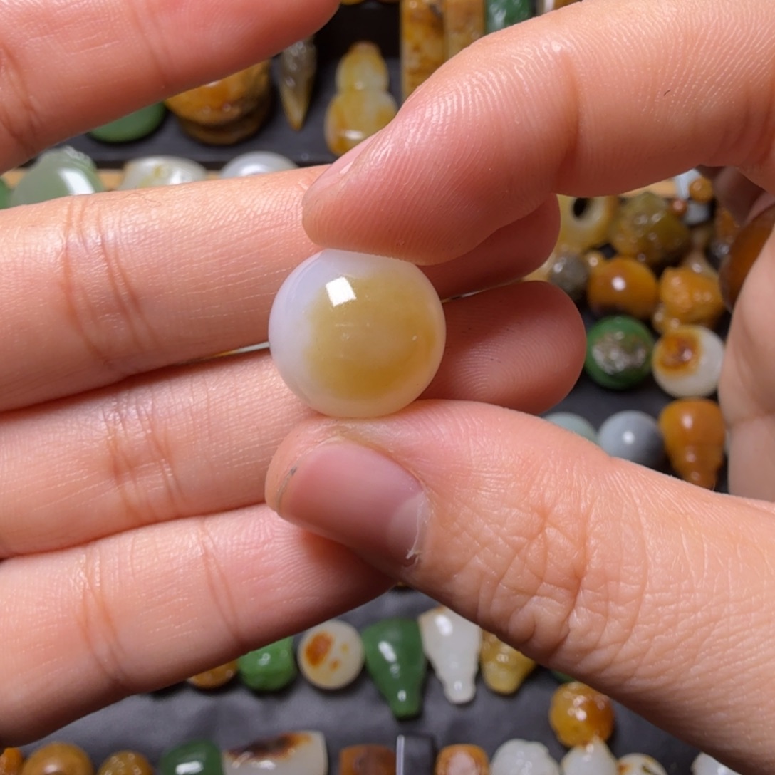 和田玉配饰未镶嵌孙*哥