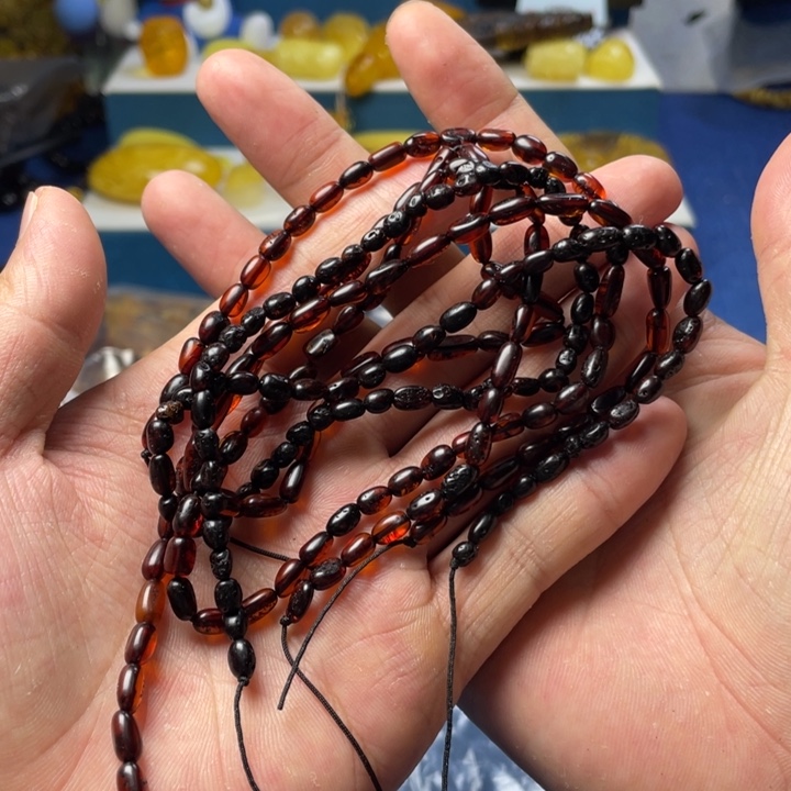 未镶嵌琥珀珠宝奇石