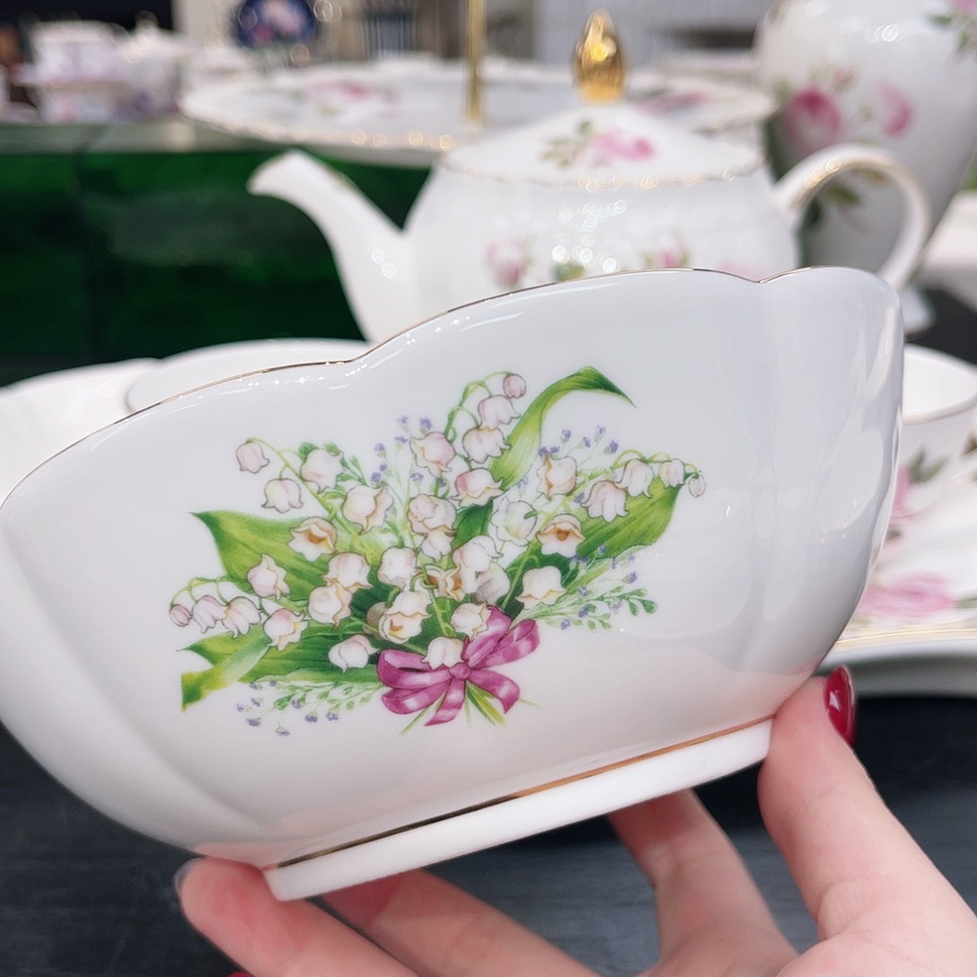 骨瓷7寸————————————