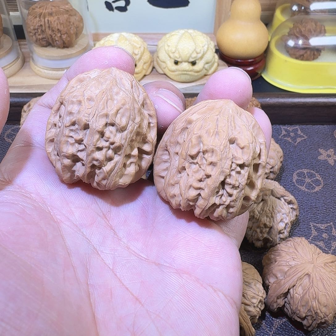 桃核把件全品野生小粗筋