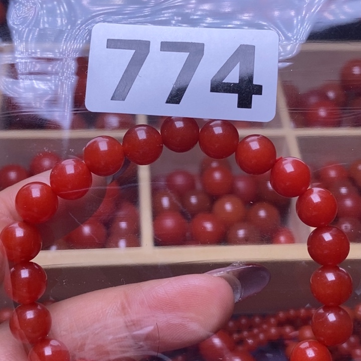 南红玛瑙手链未镶嵌云**妈