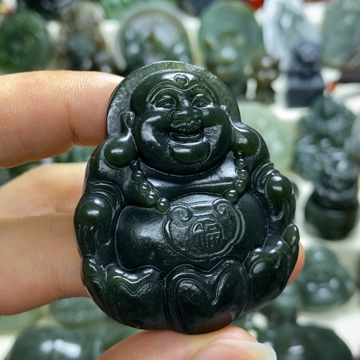 颈饰未镶嵌和田玉