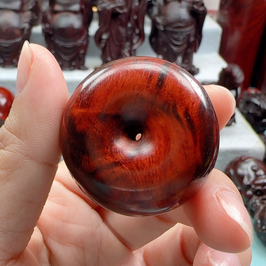 小叶紫檀把件平安扣