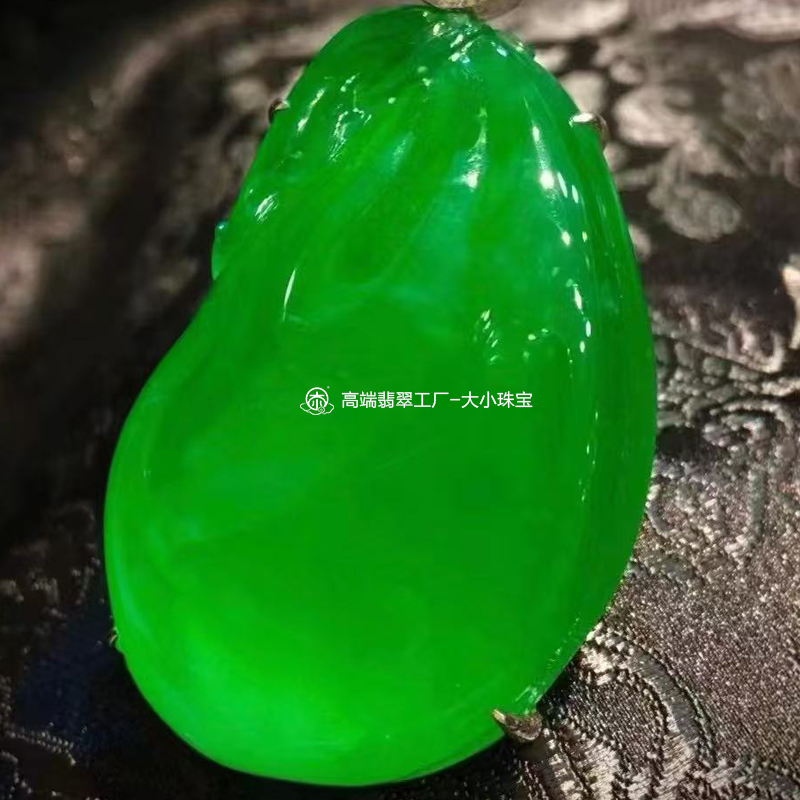 大小珠宝冰种满色正阳绿天然翡翠福袋吊坠冰阳翠绿稀世珍品收藏级
