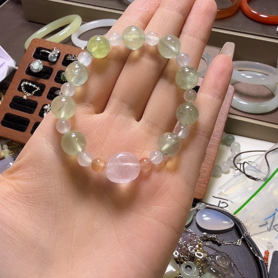 石英质玉未镶嵌手链