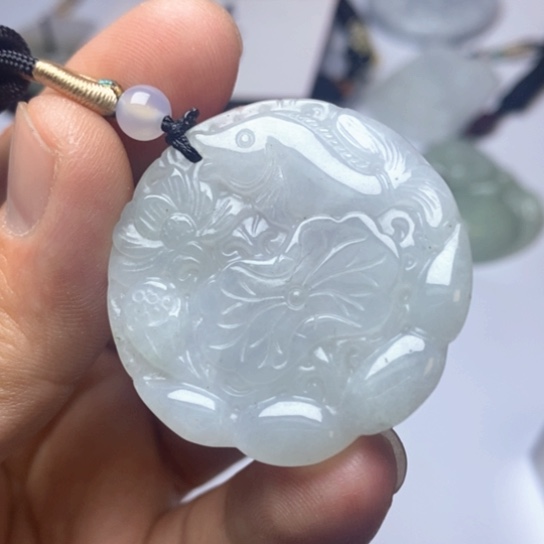 翡翠未镶嵌颈饰翡翠