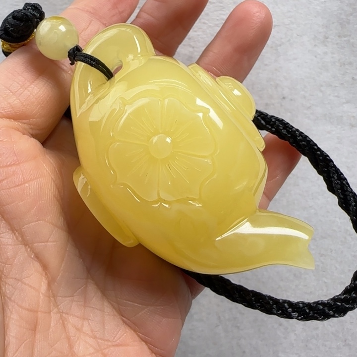 蜜蜡珠宝奇石未镶嵌
