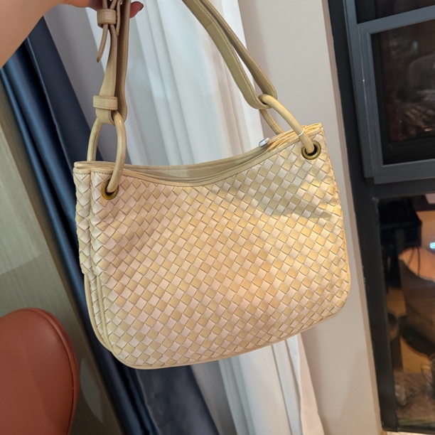95新 BOTTEGA VENETA/葆蝶家 bv单肩斜挎包/5777005