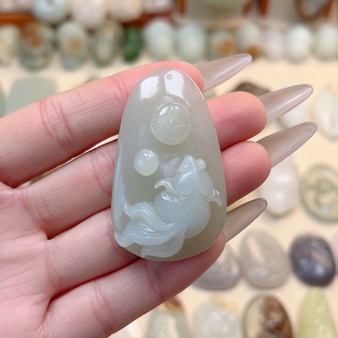 和田玉颈饰未镶嵌