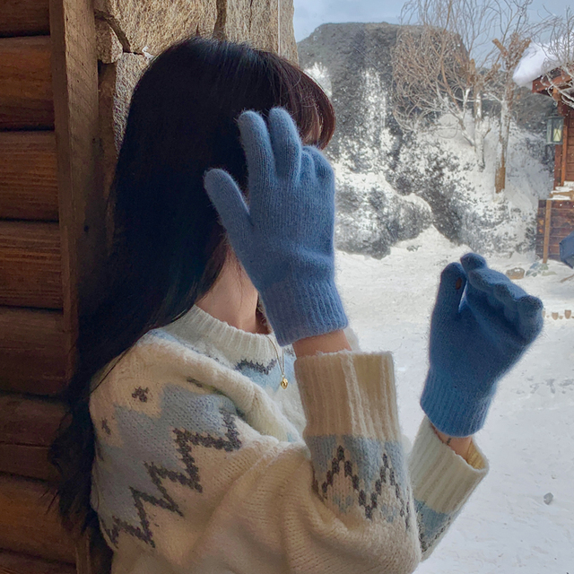 蓝色毛茸茸兔毛保暖手套男女冬季新款可触屏户外骑行防寒保暖雪