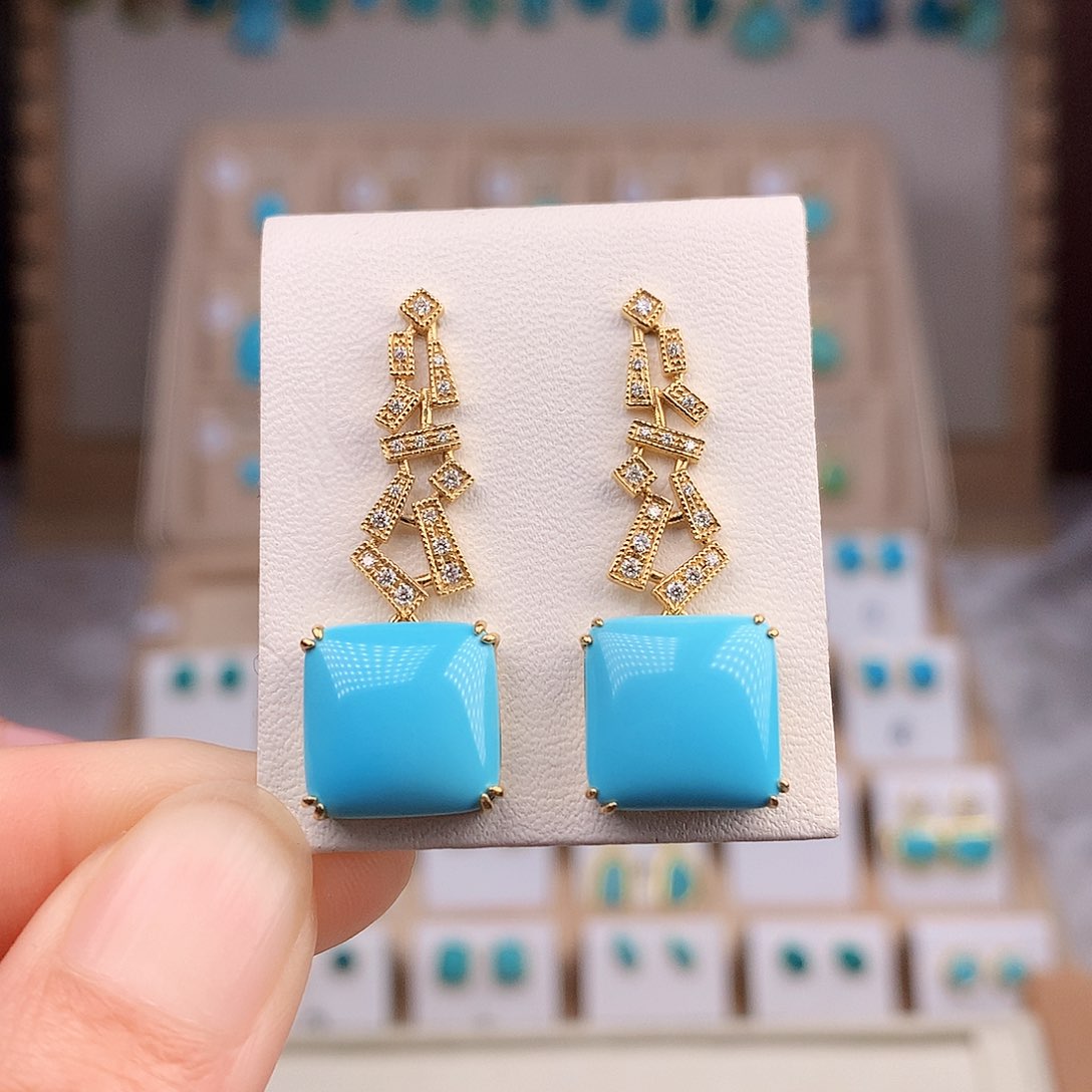 绿松石戒指18K金镶嵌