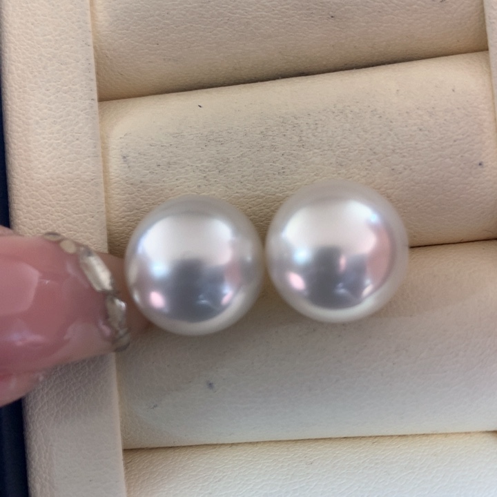 18K金镶嵌耳饰海水珍珠