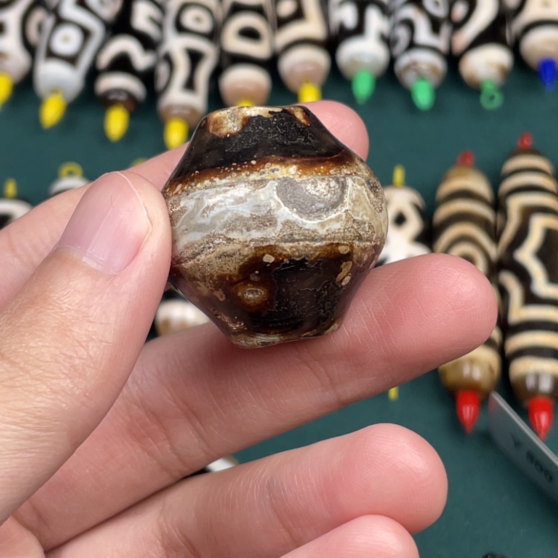 鼎***羽玛瑙/玉髓裸珠30mm 一线