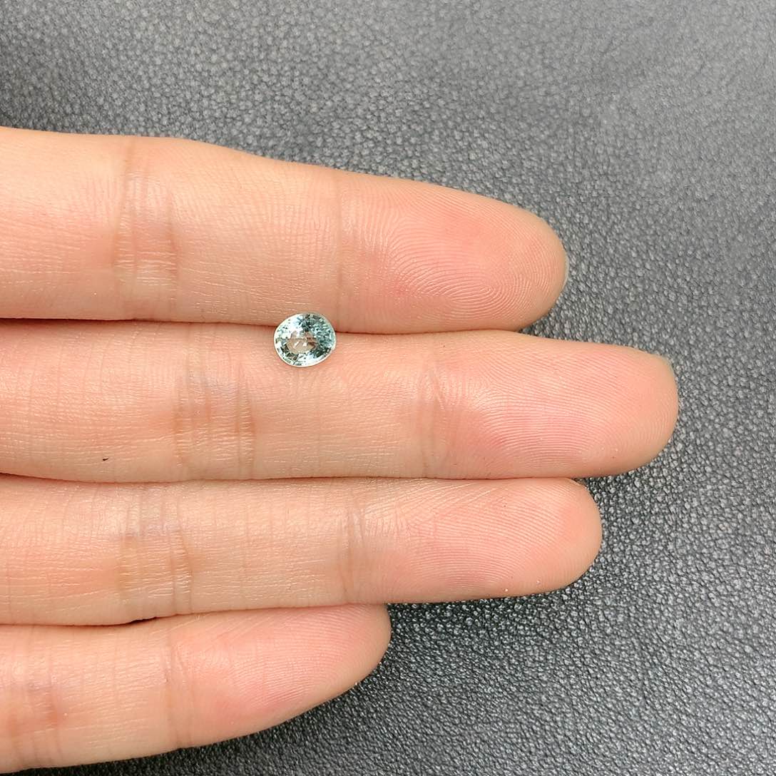 碧玺裸石未镶嵌70分左右