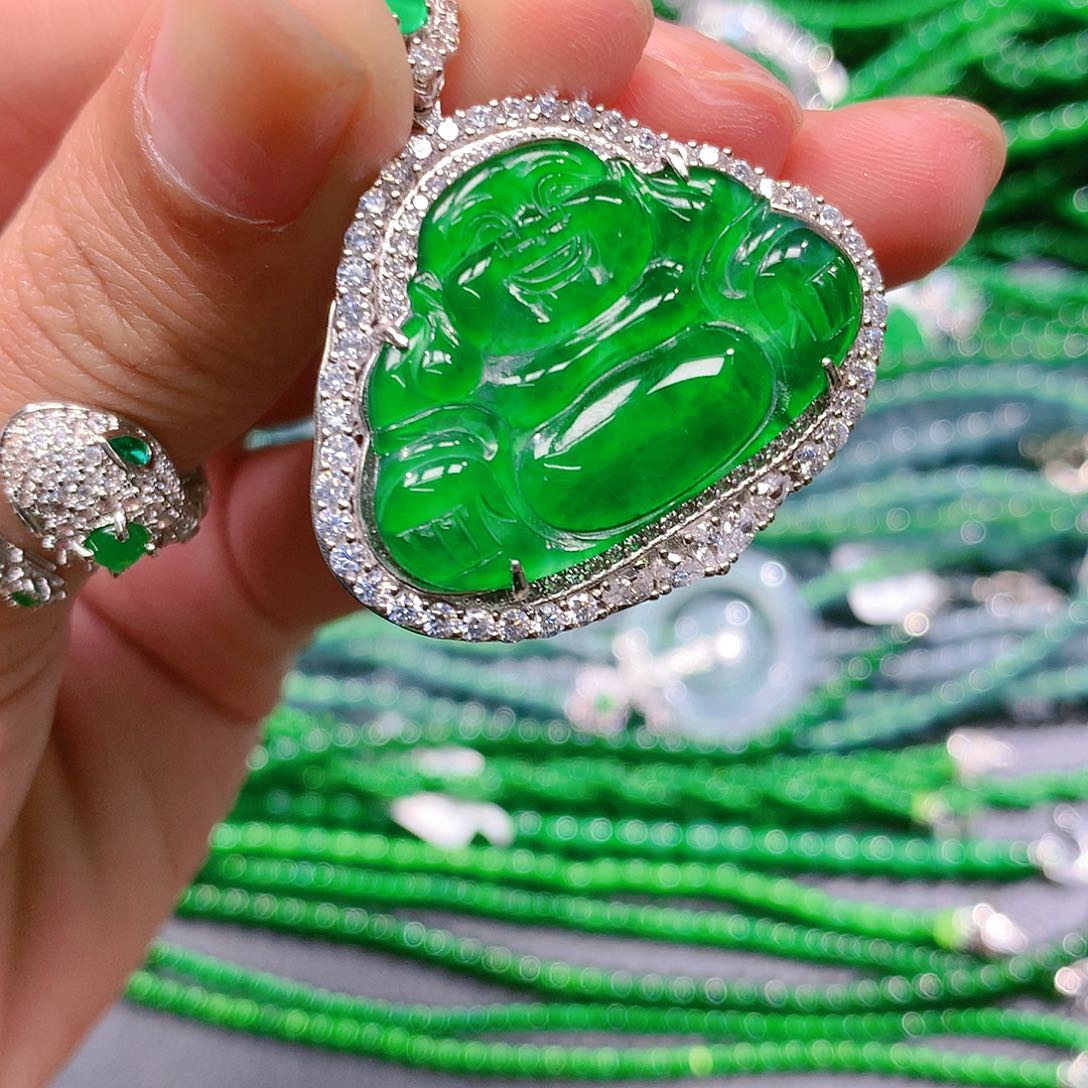 翡翠手串未镶嵌天然翡翠