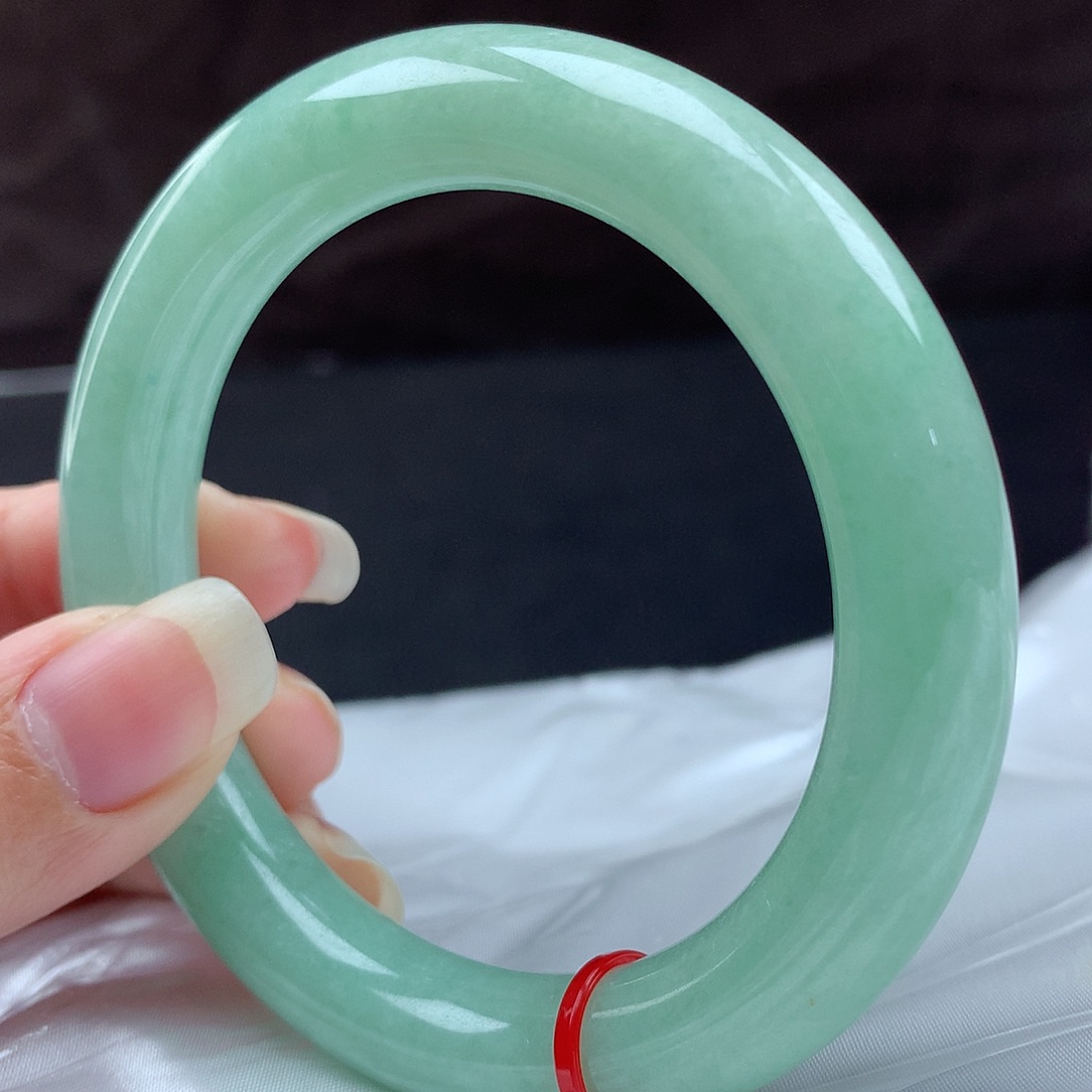 翡翠手镯未镶嵌23079，