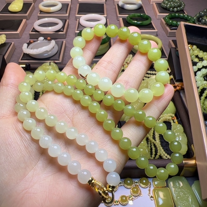 和田玉（黄玉）未镶嵌颈饰