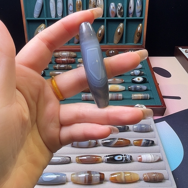 玛瑙/玉髓未镶嵌吊坠(赠链)