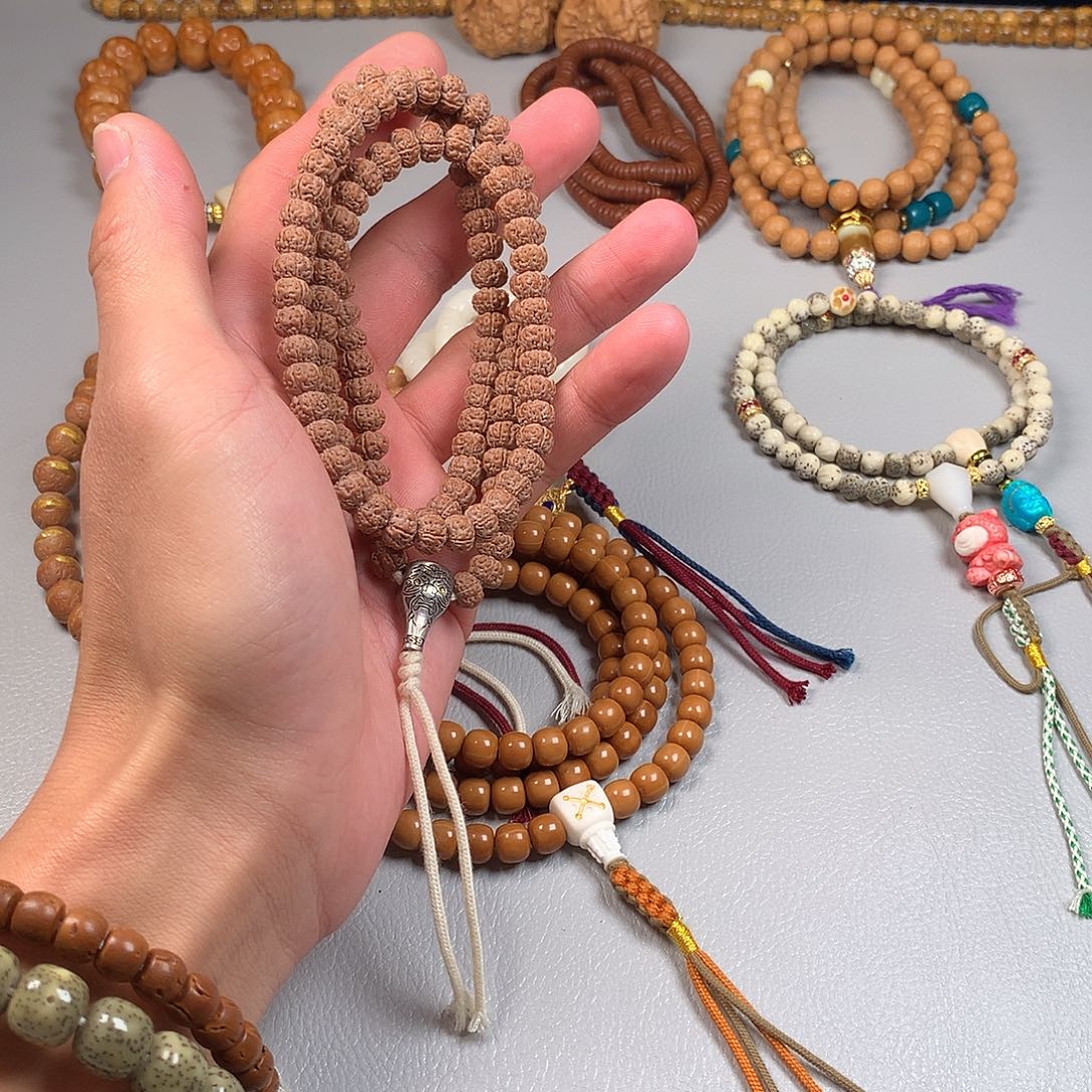 旗***人吊坠金刚菩提。。。。。。。。。。。