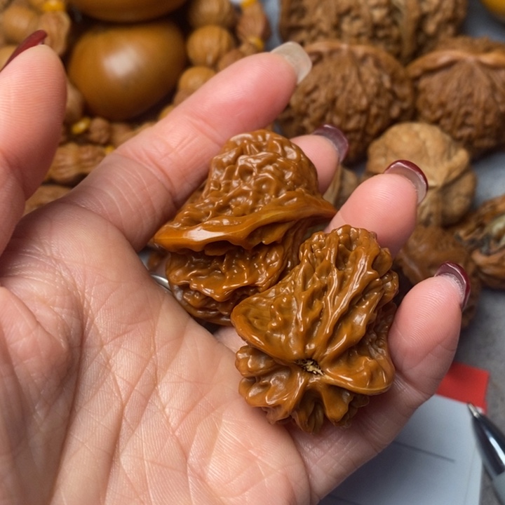 夏***哥文玩核桃吊坠鸟儿