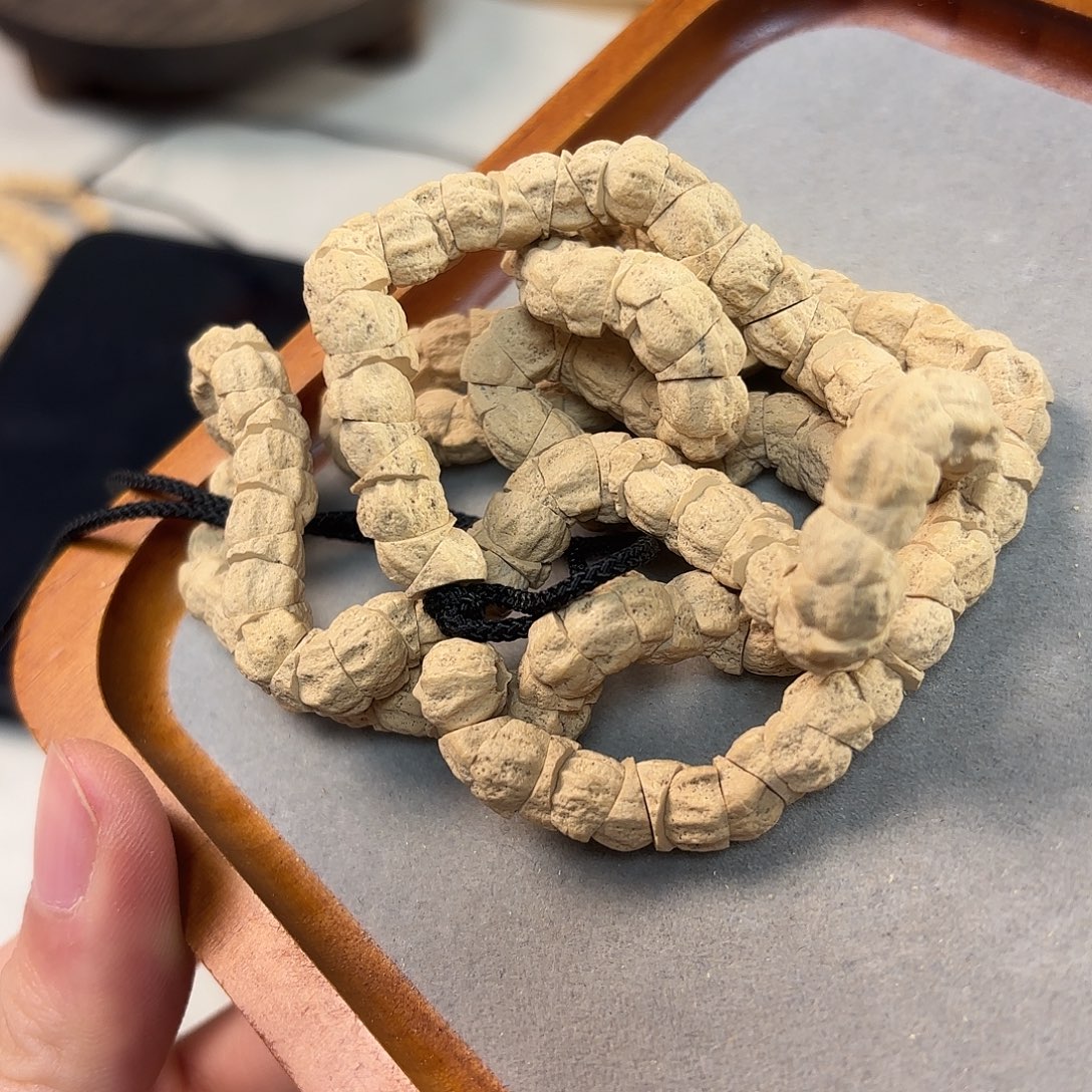 ****钟柏香籽/百香籽吊坠