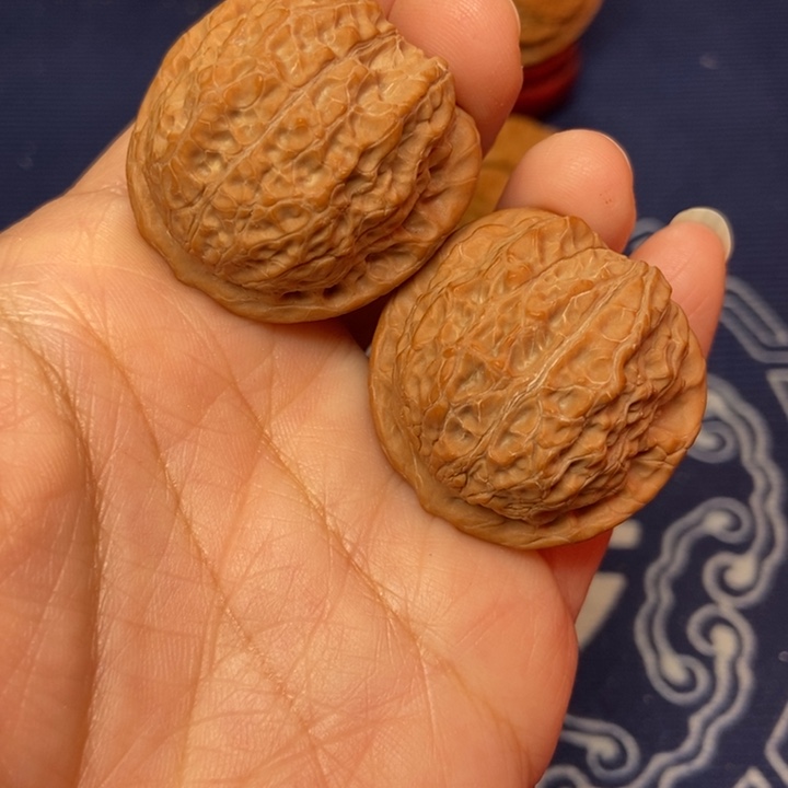 东***.核桃文玩核桃血麒麟