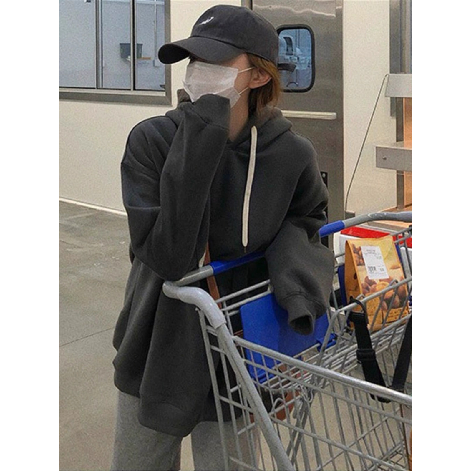 0312 春季人气新款连帽加绒卫衣网红时尚8225