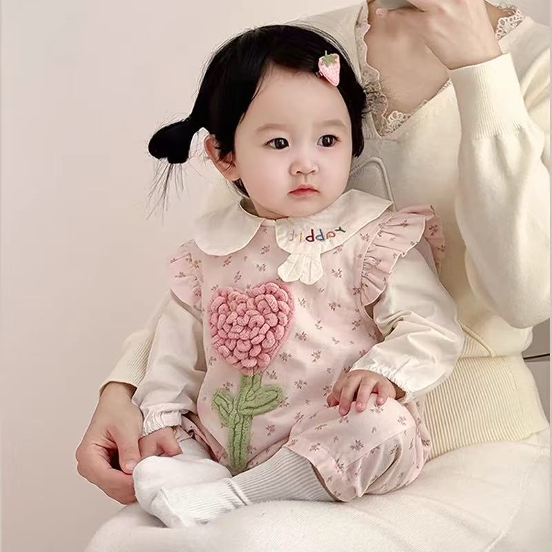 婴幼儿春秋立体花朵飞袖背带裤女宝连体衣套装